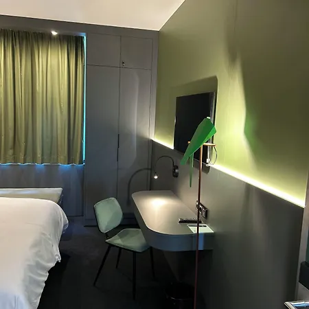 Rugs Szálloda Augsburg