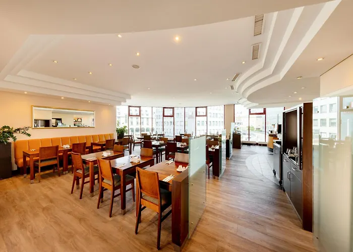 Rugs Hotel Augsburg, Trademark Collection By Wyndham 3* Augsburg