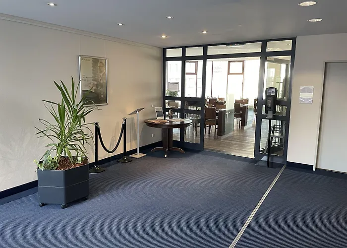 Rugs Hotel Augsburg, Trademark Collection By Wyndham