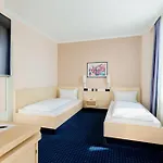 Rugs Augsburg, Trademark Collection By Wyndham 3* Augsburg