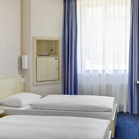 Hotel Rugs Augsburg, Trademark Collection By Wyndham