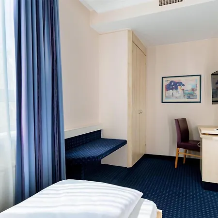 Hotel Rugs Augsburg, Trademark Collection By Wyndham 3*