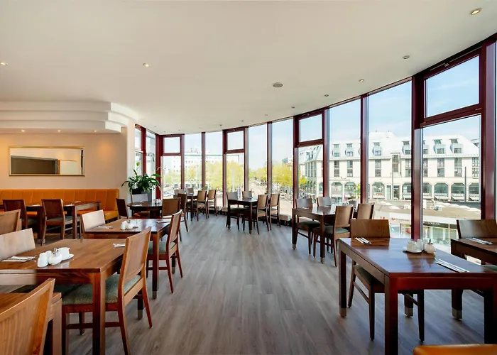 Rugs Hotel Augsburg, Trademark Collection By Wyndham Hotel