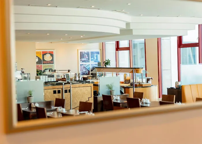 Rugs Hotel Augsburg, Trademark Collection By Wyndham Hotel Augsburgo