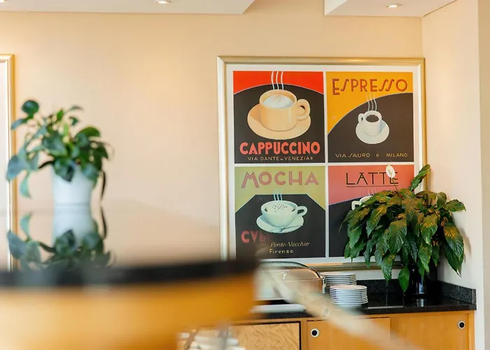 Rugs Hotel Augsburg, Trademark Collection By Wyndham Hotel 3*